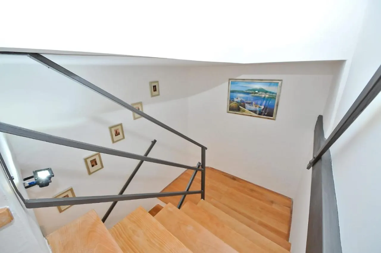 Apartment Beshtie Zadar 0*,
